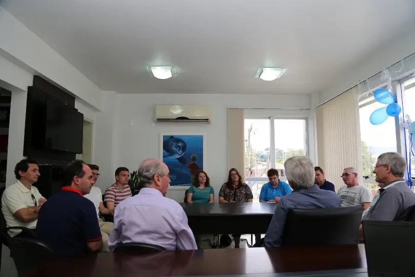 Alemães de Hambrucken realizam intercâmbio com foco político