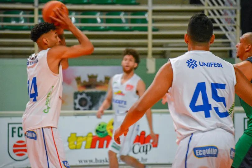 Brusque e Blumenau podem disputar Campeonato Brasileiro de Basquetebol em 2019