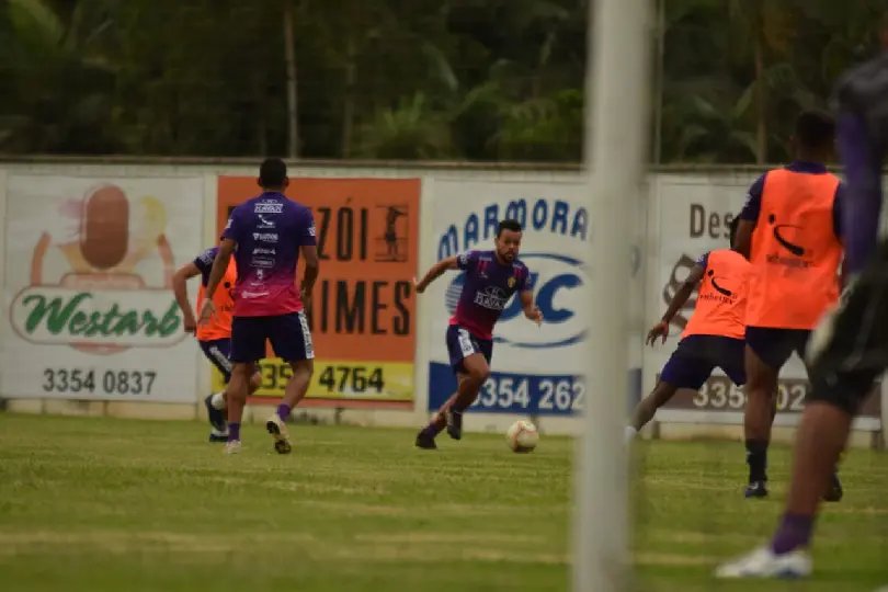 Desfalcado, Brusque se prepara para enfrentar o Londrina