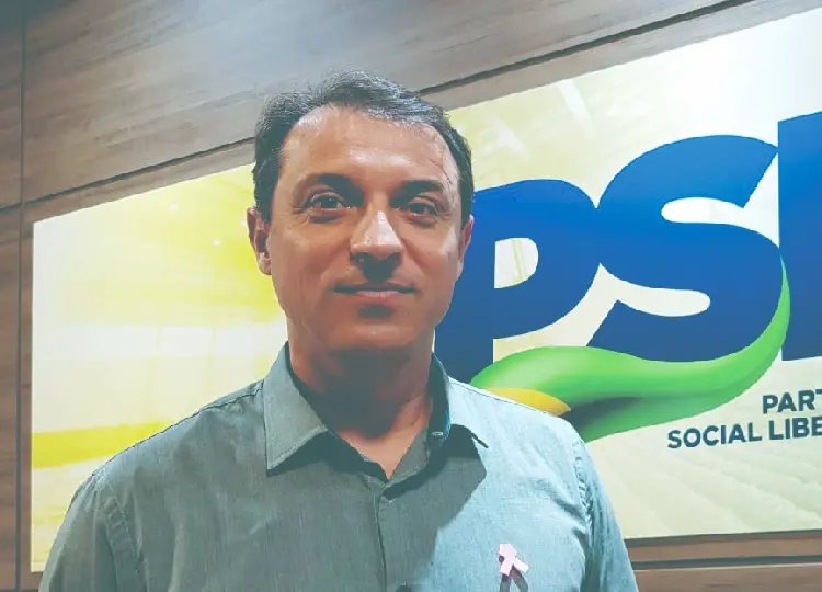 Novo governador reforça extinção das ADRs e redução de comissionados