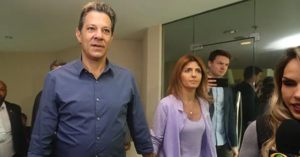 Esperançoso em reviravolta nas urnas, Haddad vota em SP