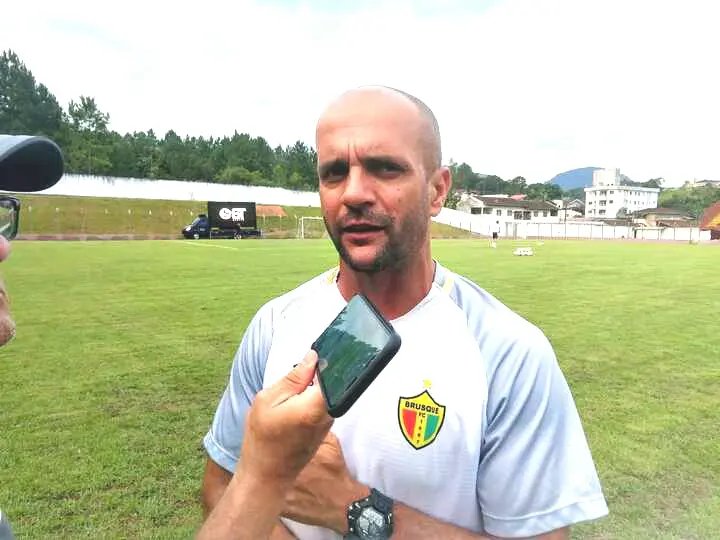 O desafio &eacute; montar uma equipe com tantos lesionados