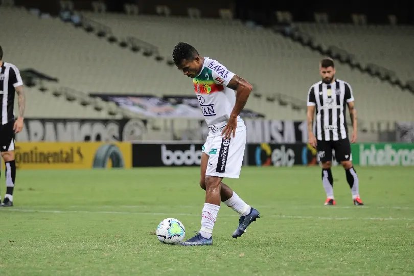 Entre erros e contus&otilde;es, Brusque &eacute; eliminado da Copa do Brasil