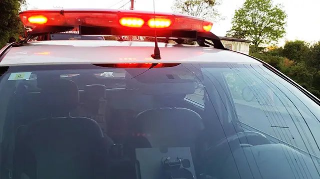Pol&iacute;cia prende tr&ecirc;s suspeitos de participa&ccedil;&atilde;o em homic&iacute;dio