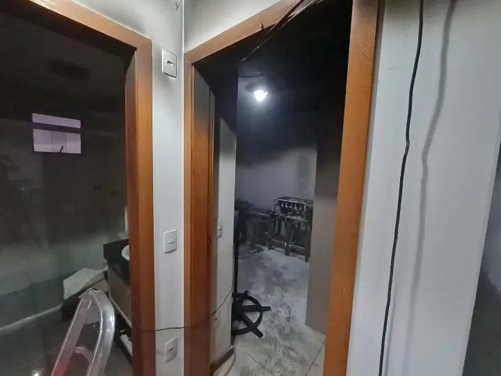 Inc&ecirc;ndio atinge apartamento do bairro Santa Rita