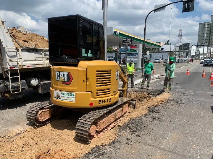 Cruzamento da Jo&atilde;o Bauer com a Otto Renaux vai ficar em meia pista por alguns dias