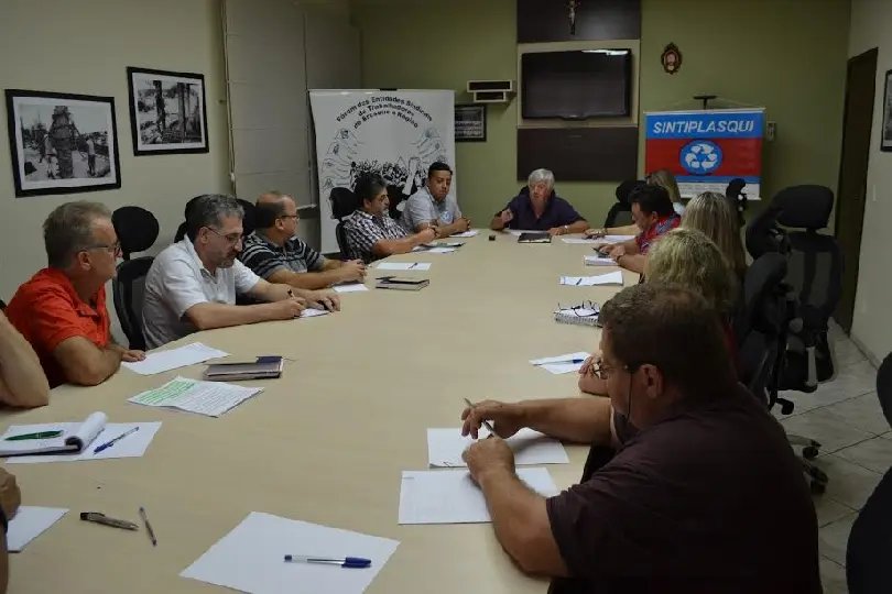Corte de procedimentos na saúde afeta milhares de associados a sindicatos