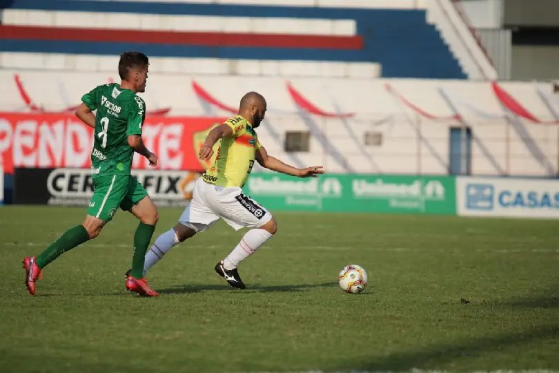 Primeiro tempo termina sem gols, mas torcida continua a acreditar