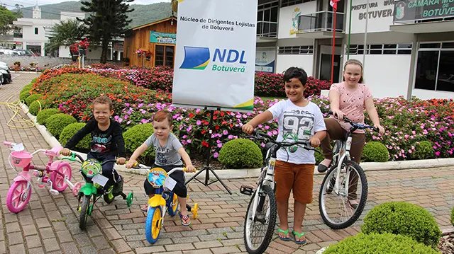 NDL de Botuverá entrega prêmios 