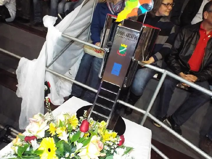 Abertura dos Comunitários lota ginásio da Seb