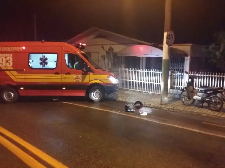 Acidente na 1º de Maio deixa mulher gravemente ferida