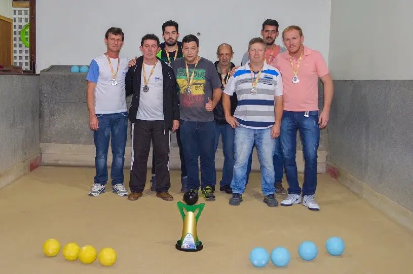 Auto Peças Nicolette é tricampeão da Bocha Vale Tudo
