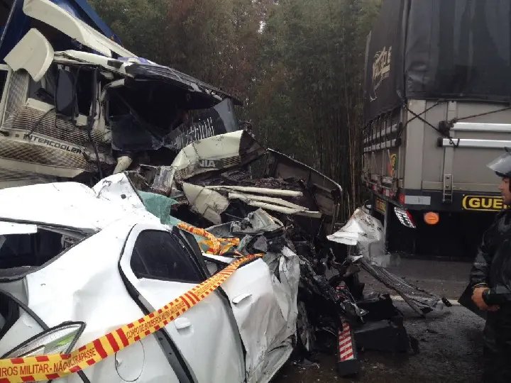 Acidente gera filas próximo ao trevo de acesso a Brusque
