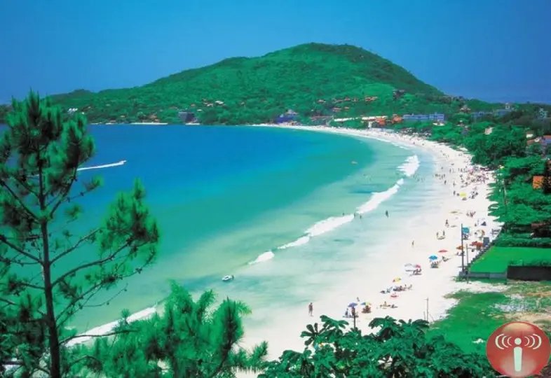 Bombinhas aprova cobrança de taxa para turistas