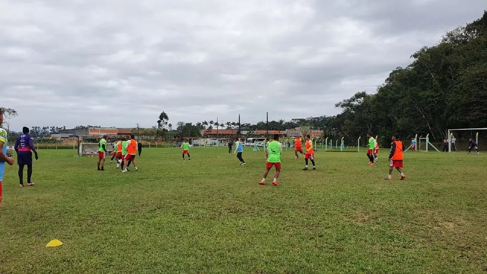 Domingo de treino para o jogo na Copa do Brasil