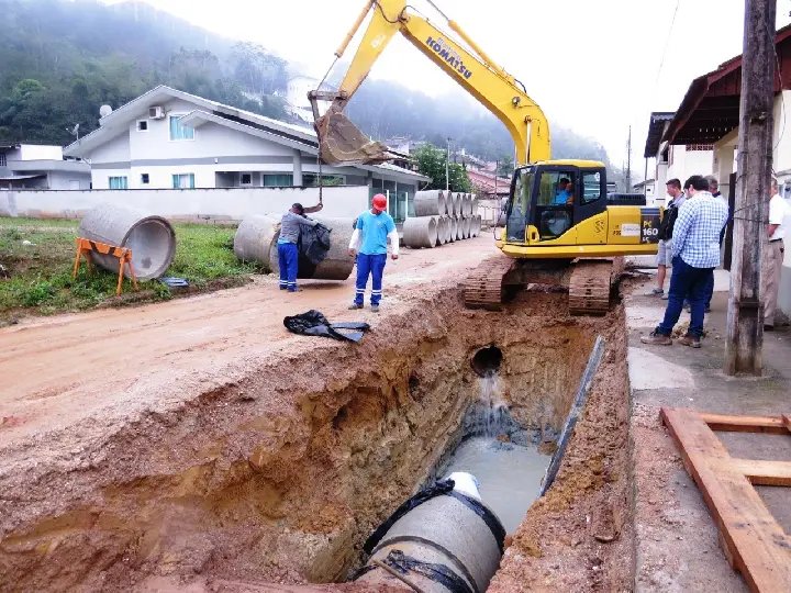 Transversais da Augusto Klapoth começam a receber obras 
