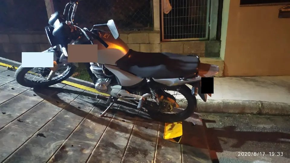 Seis motocicletas s&atilde;o flagradas quando faziam racha