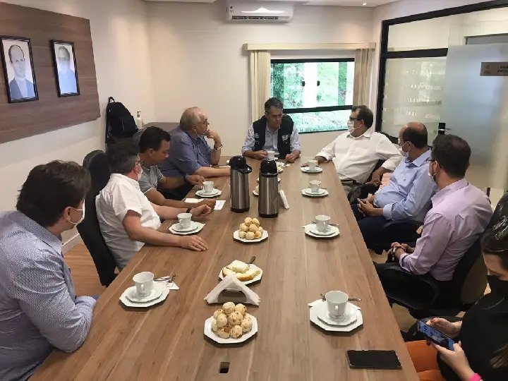 Secret&aacute;rio estadual de Sa&uacute;de visita Brusque