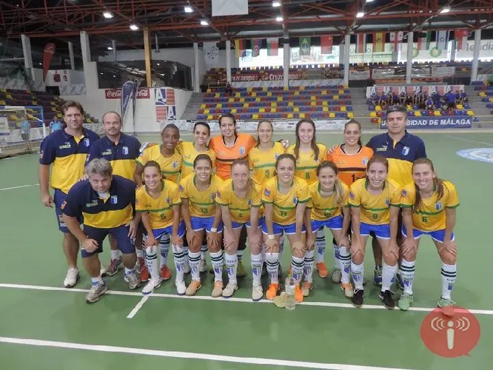 Goleada garante 1º lugar ao Brasil