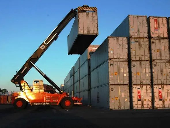 Balança comercial tem déficit de US$ 240 milhões