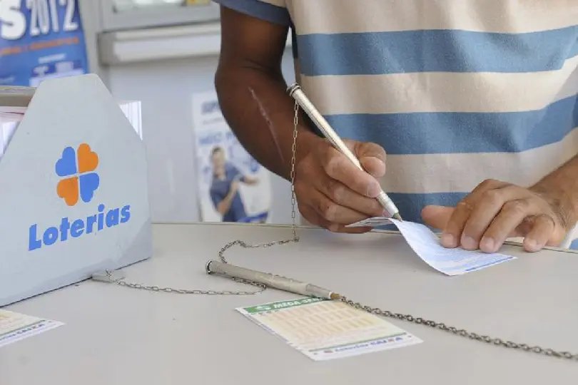 Mega-Sena e Lotofácil podem pagar prêmios milionários