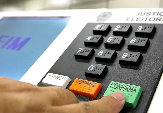 Portaria do TSE abre caminho para doações com cartão de crédito