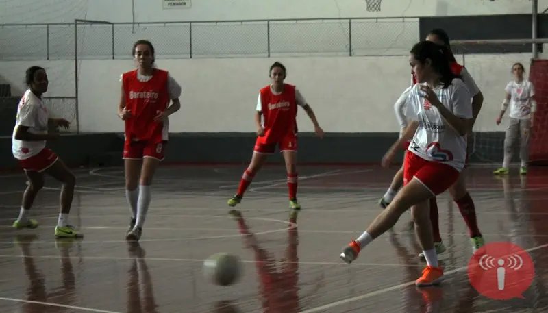 Técnico testa convocadas