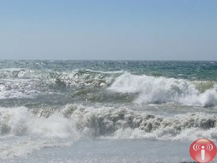 Ciclone extratropical deixa mar agitado