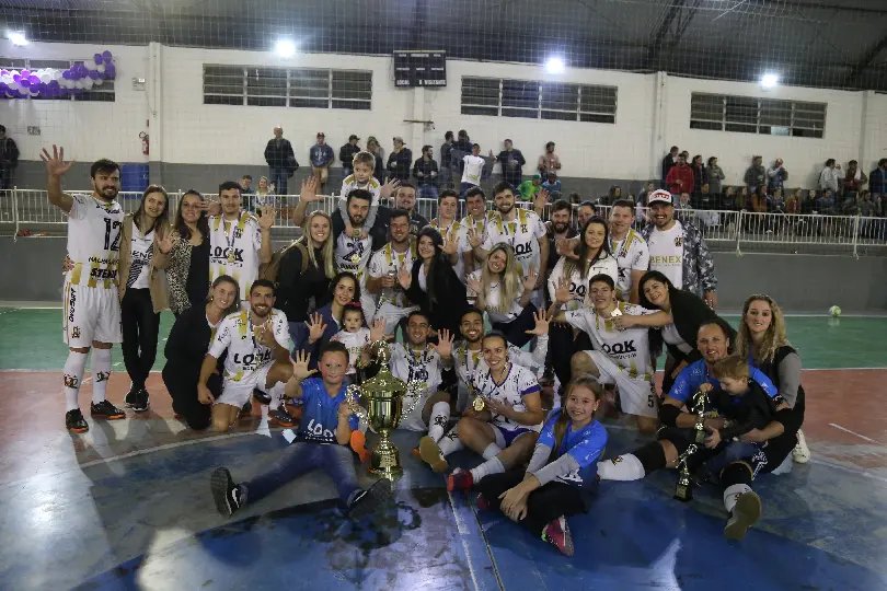 Taça do Municipal de Futsal 2018 é erguida pelo Atlético Guabirubense e Tor Soccer