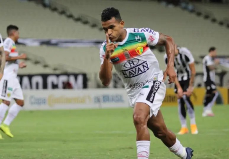 Brusque FC anuncia retorno do atacante Alex Sandro