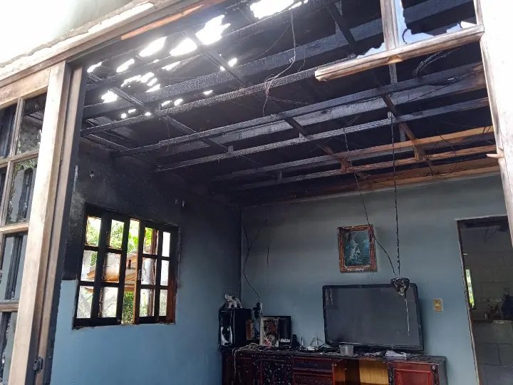 Morador controla princ&iacute;pio de inc&ecirc;ndio no bairro S&atilde;o Pedro