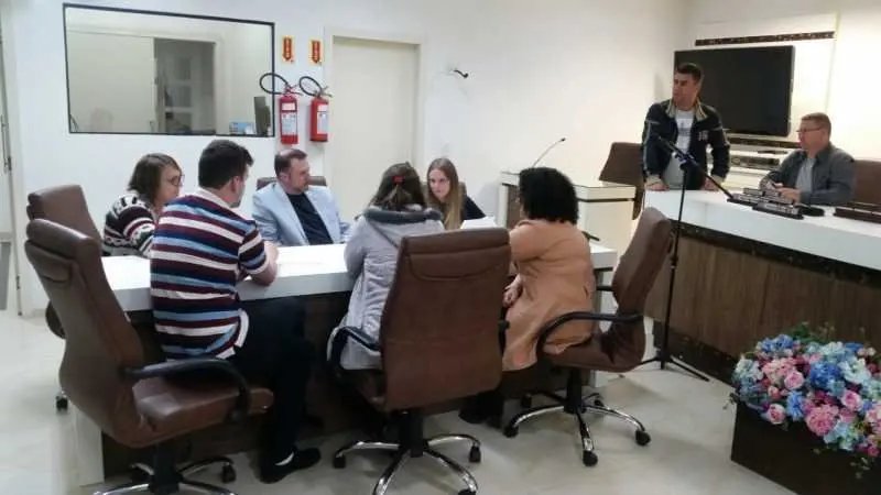 Conhecidos vencedores do 1º Concurso Talento Guabirubense de Pintura, Desenho e Redação