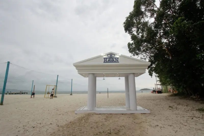 Havan patrocina instala&ccedil;&atilde;o de chuveiro em praia de SC  