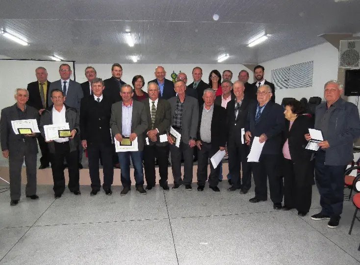 Botuverá homenageia precursores da fiação no município