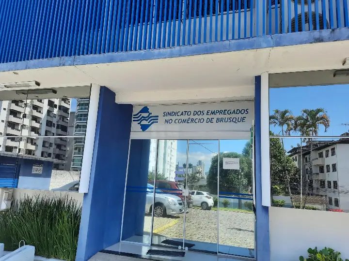 (V&Iacute;DEO) Sal&aacute;rio dos comerci&aacute;rios &eacute; reajustado em 11,08% 