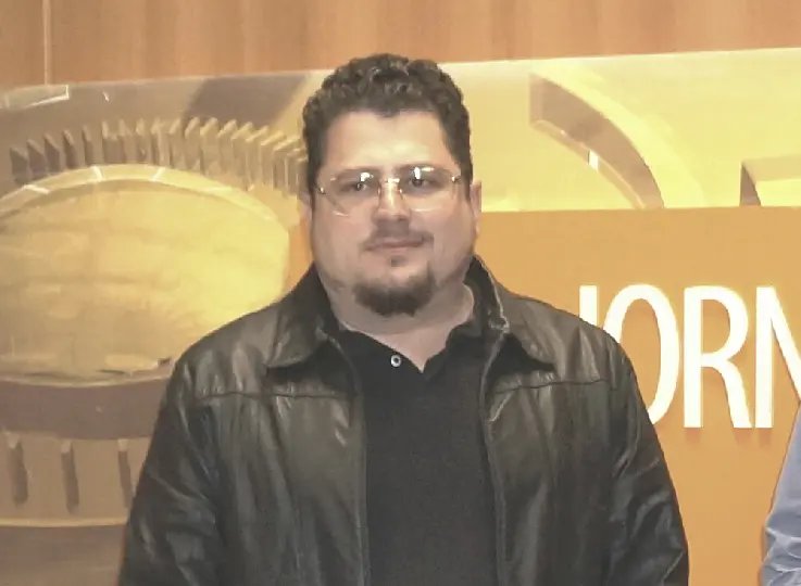 C&acirc;mara lamenta morte de ex-servidor, v&iacute;tima da Covid-19