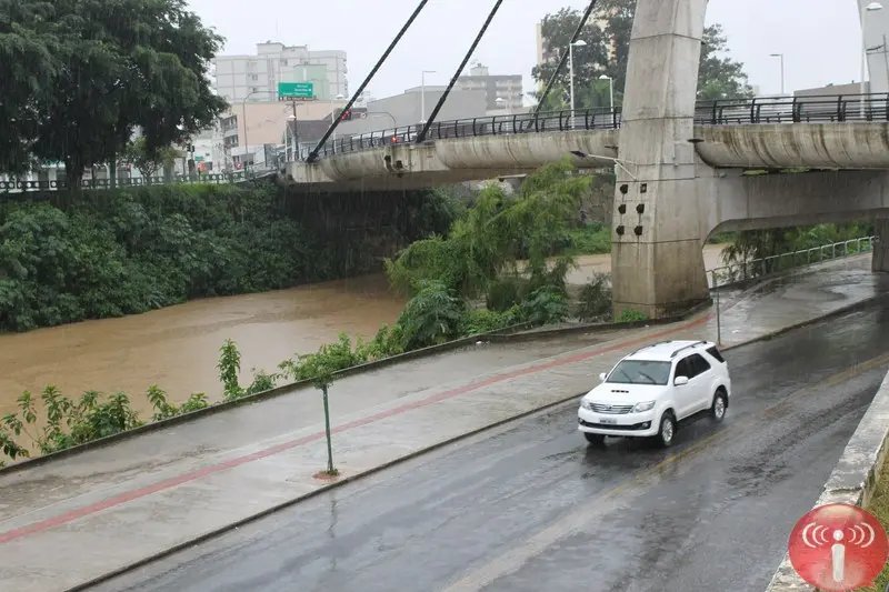 Itajaí-Mirim sobe e atinge 3.30m