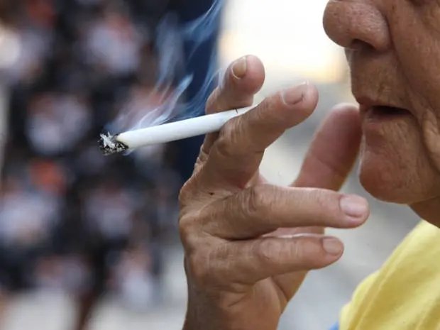 Fumantes lamentam a primeira tragada