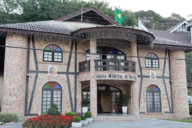 Câmara aprova sete títulos de cidadão honorário