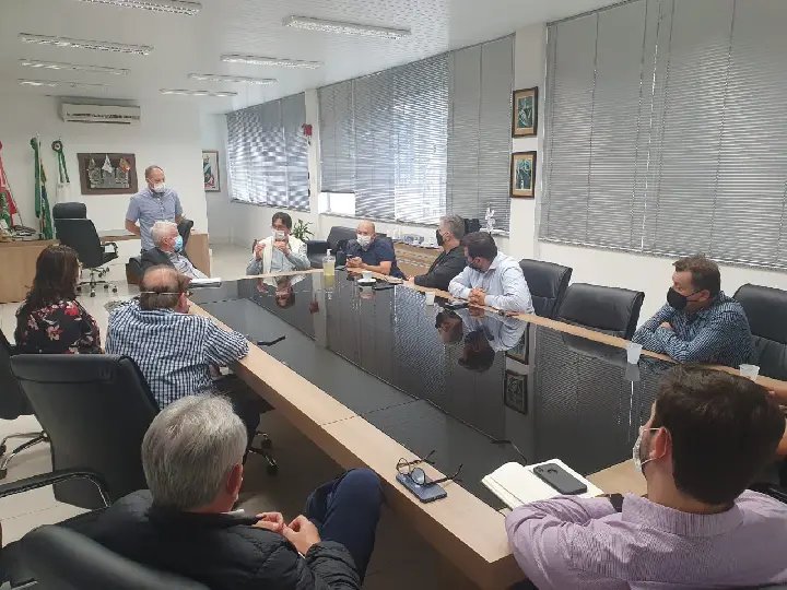 Reuni&atilde;o discute possibilidade de medidas mais restritivas em Brusque