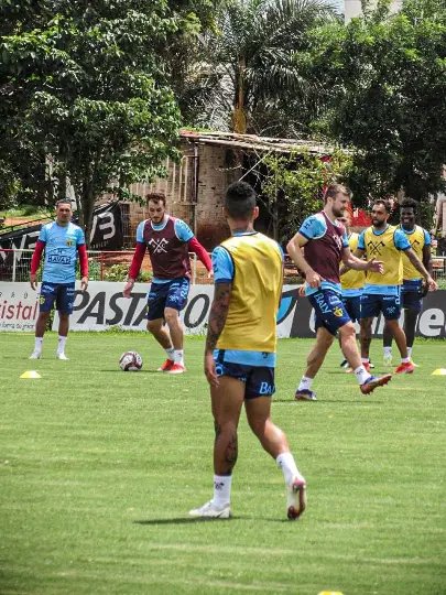 Brusque faz &uacute;ltimo treino do ano no CT do Vila Nova