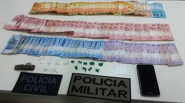 Traficantes são presos em flagrante