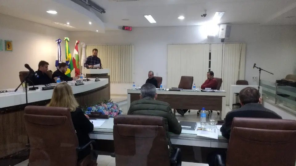 Vereador cobra por atitudes da GBTran em pedidos realizados