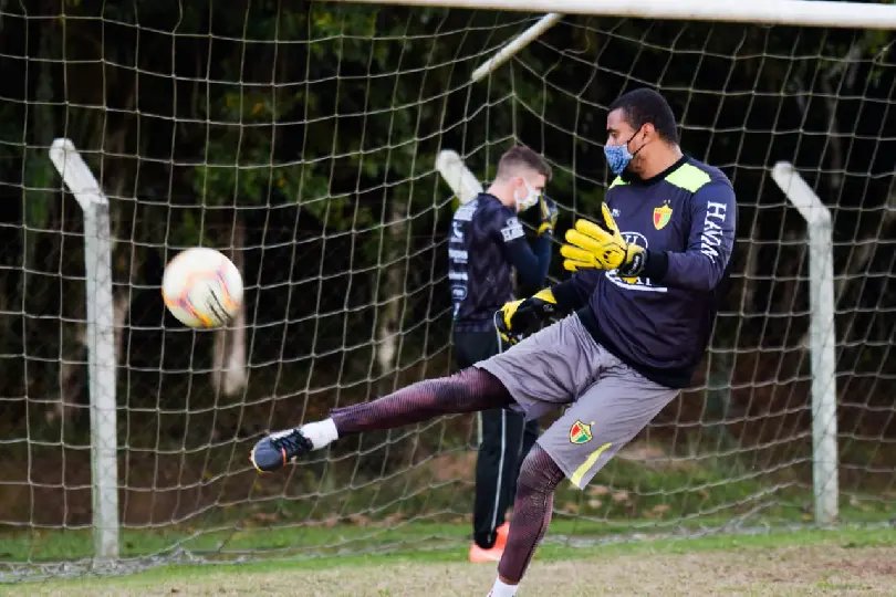 Brusc&atilde;o completa um m&ecirc;s de prepara&ccedil;&atilde;o e treinos especiais 
