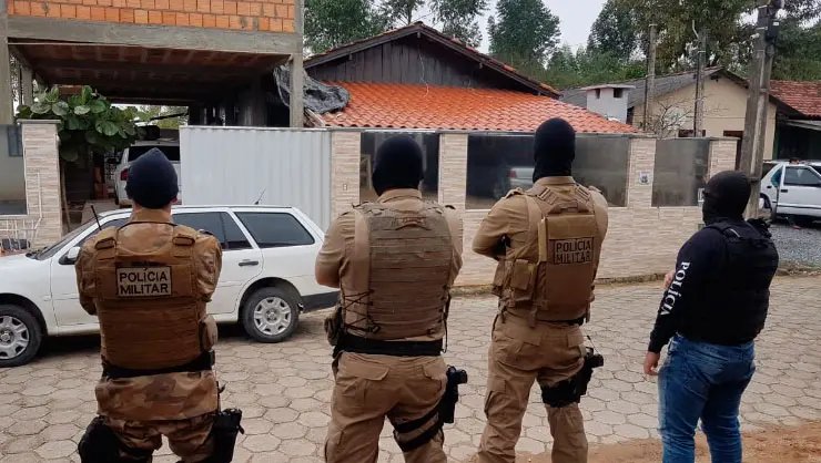 Líder do tráfico na região é morto em confronto com policiais civis e militares