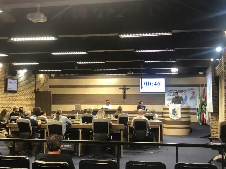 Reuni&atilde;o discute problema dos moradores de rua em Brusque