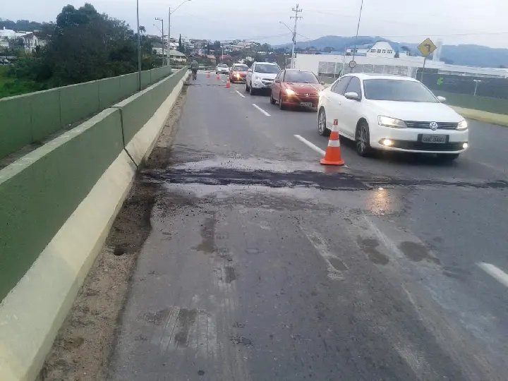 Prefeitura realiza melhorias temporárias na Ponte do Maluche