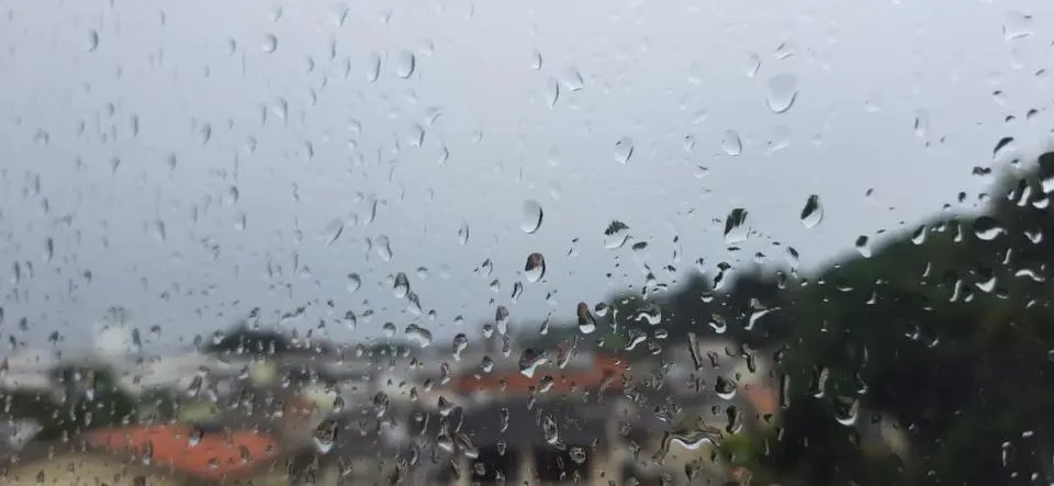 Alerta aponta risco de temporais, granizo e enxurradas nesta ter&ccedil;a