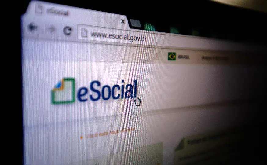 Microempreendedor e empresa devem aderir ao eSocial a partir de amanhã
