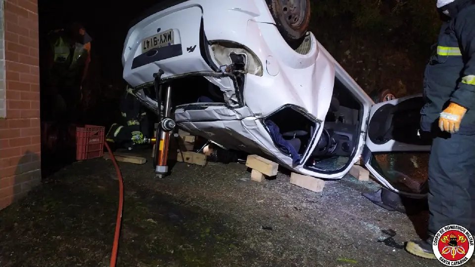 Identificada v&iacute;tima que morreu no capotamento nesta madrugada 
